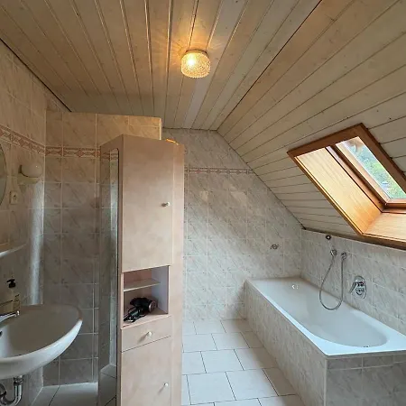 Ferienhaus Romantic Hideaway & Remote Work Haven Pet Friendly *